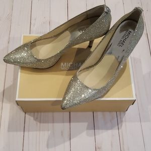 New In box MICHAEL KORS HEELS
